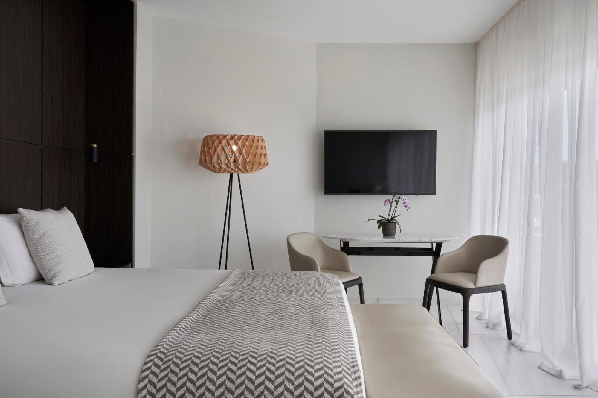 Hotel Atlantica Bay - Adults Only Limassol Zewnętrze zdjęcie